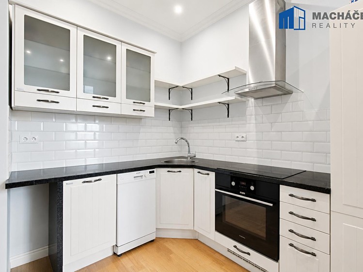 Wohnung 4+1 zum Kauf, 119 m² (5 von 38)