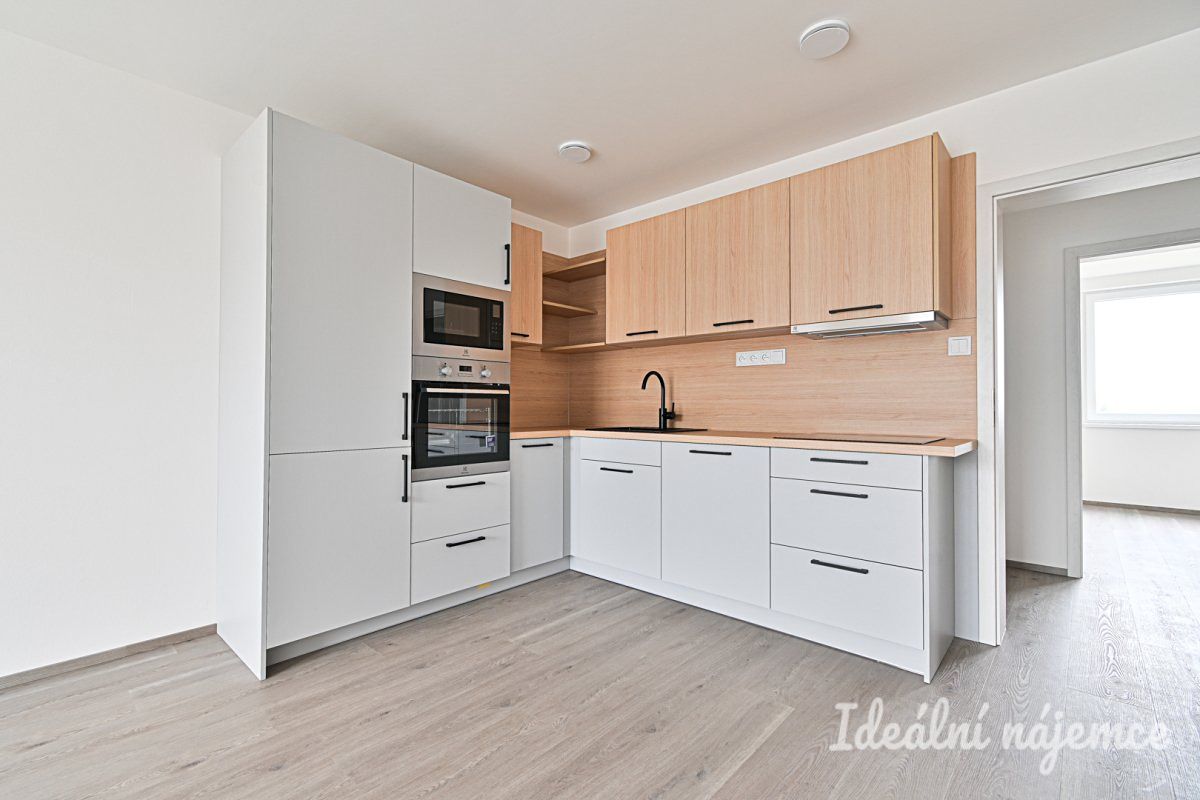 Pronájem bytu 3+kk 71 m²