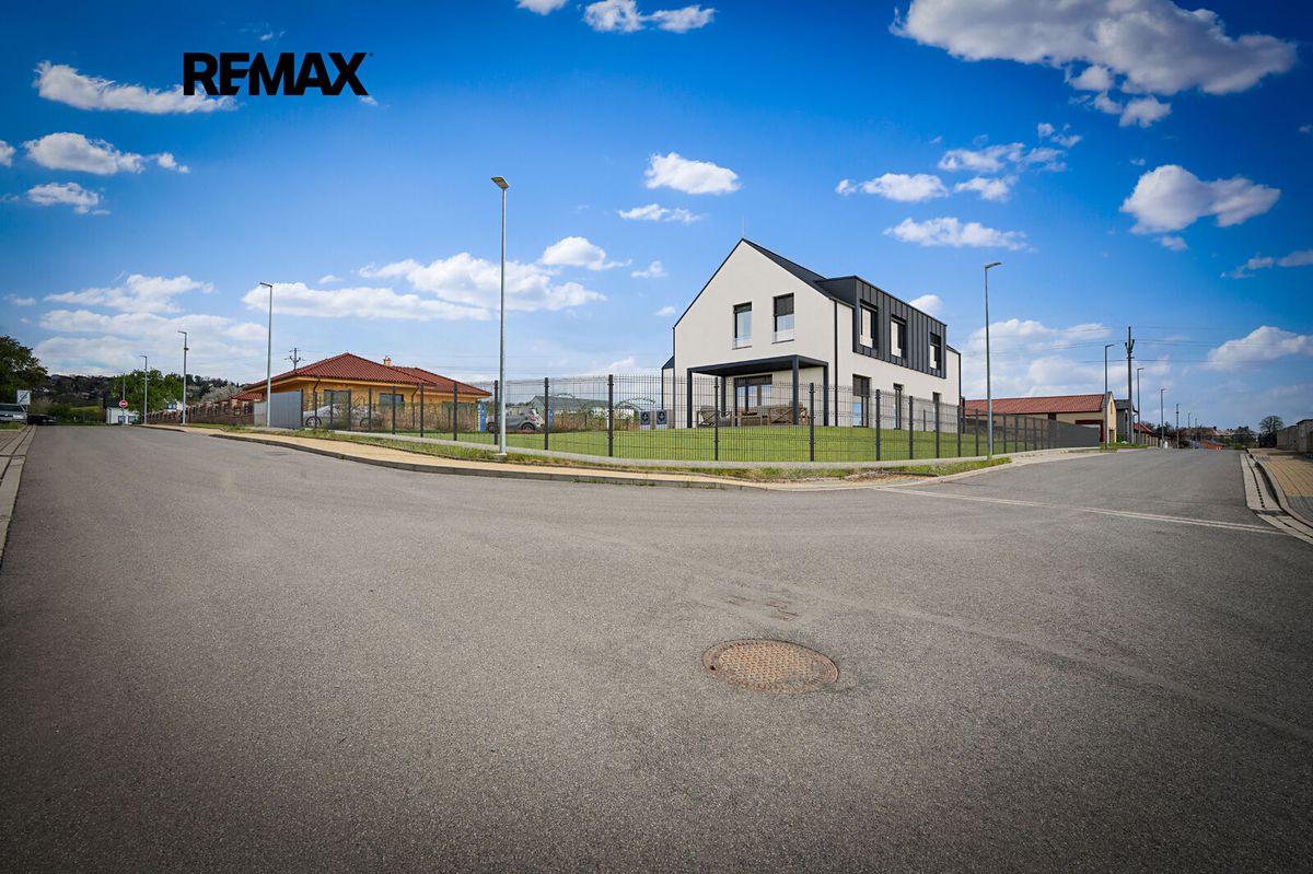 Prodej vily 122 m², pozemek 338 m² – fotografie 4