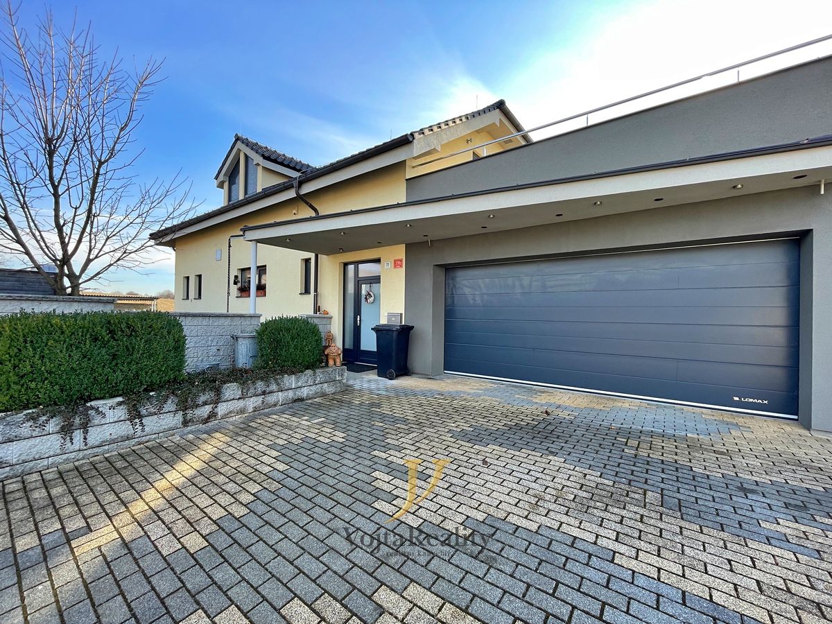 Pronájem bytu 4+kk 105 m²
