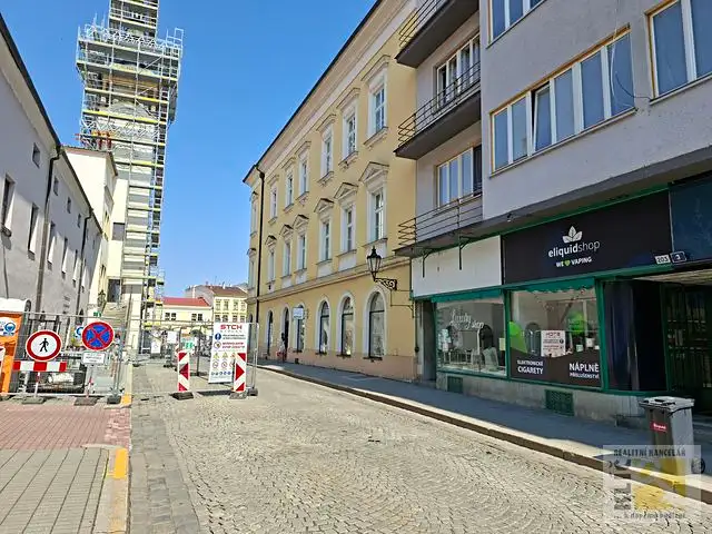 Pronájem obchodního prostoru 70 m², Kroměříž – náhled fotky 1