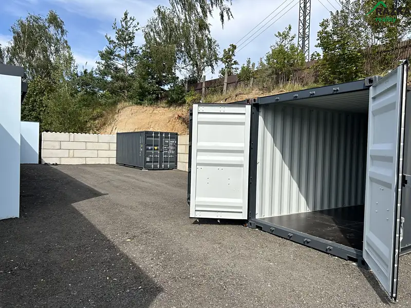 Pronájem skladového prostoru 15 m², Planá – náhled fotky 1