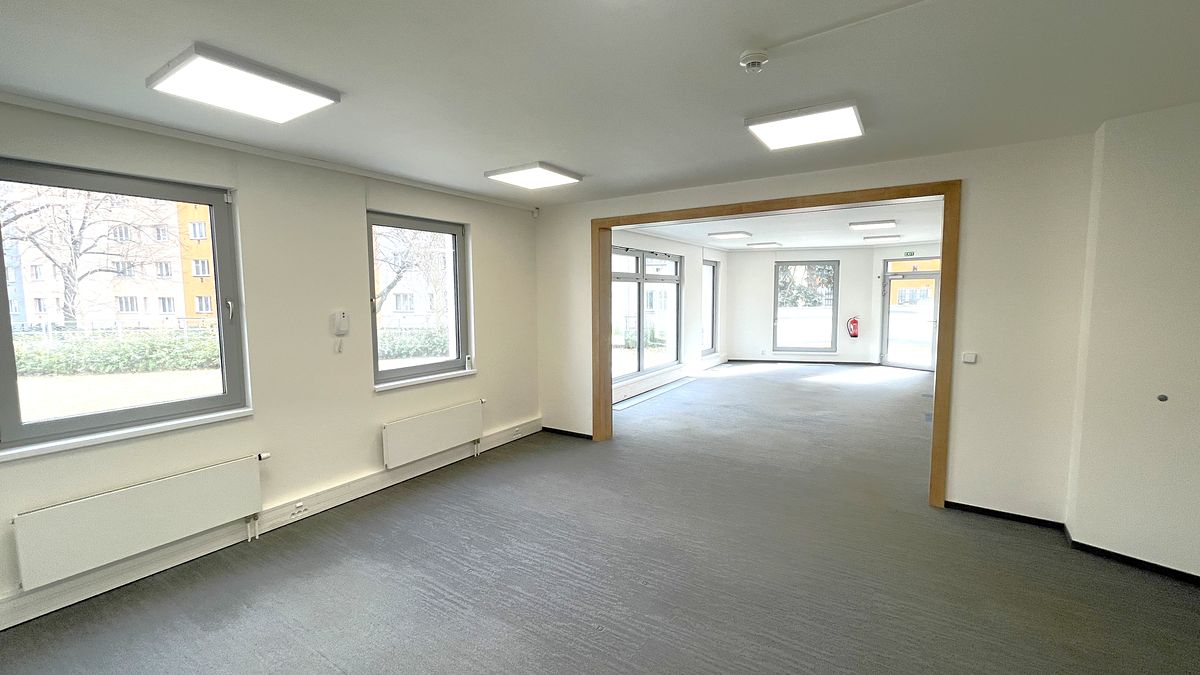 Pronájem kanceláře 109 m² – fotografie 2