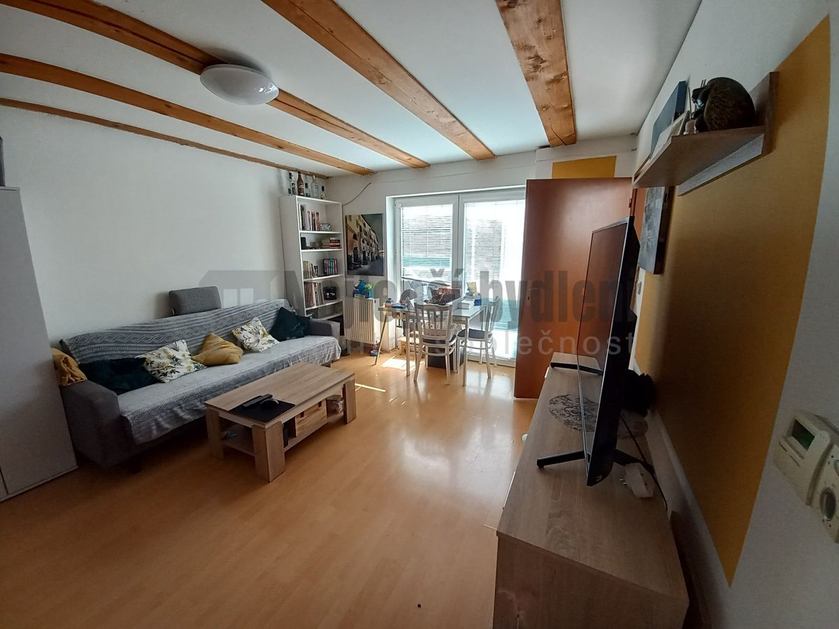 Pronájem rodinného domu 58 m², pozemek 95 m² – fotografie 2
