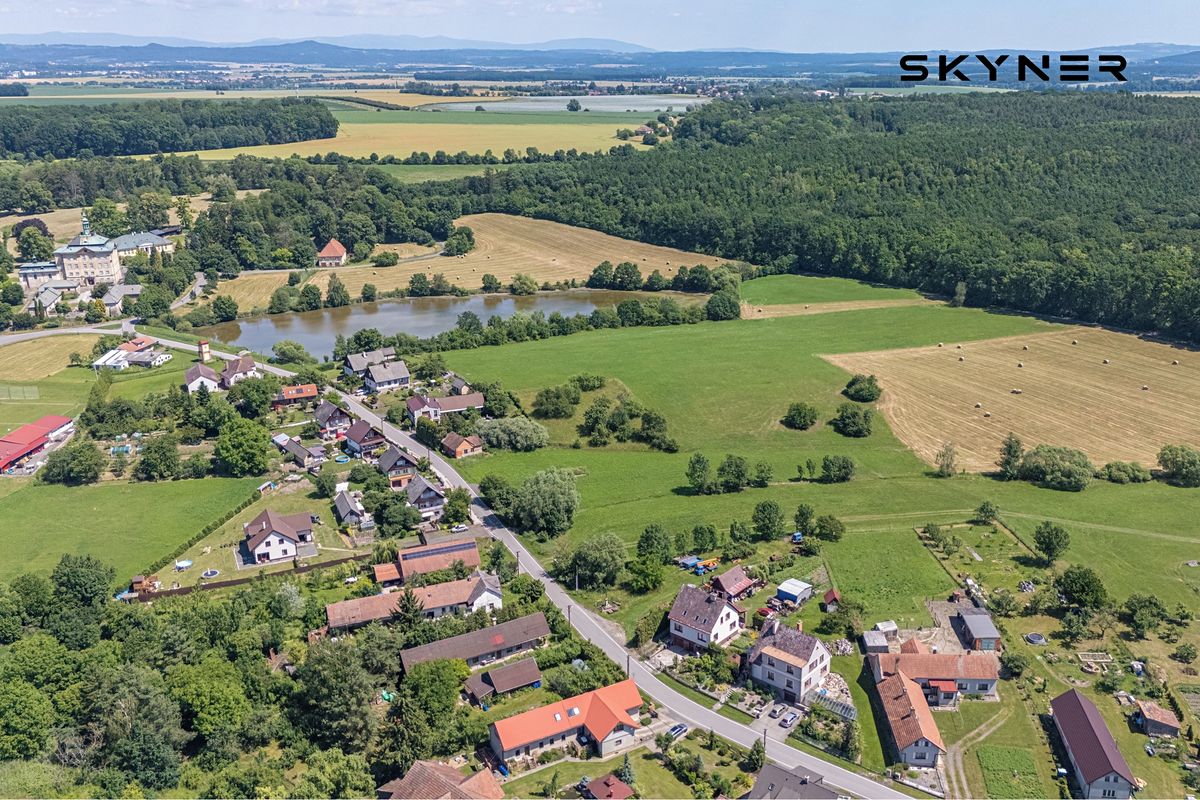 Prodej stavebního pozemku 7056 m² – fotografie 3