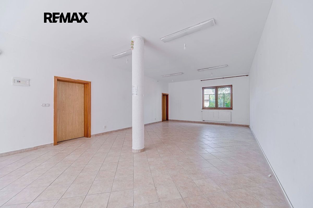Prodej rodinného domu 332 m², pozemek 104 m² – fotografie 5