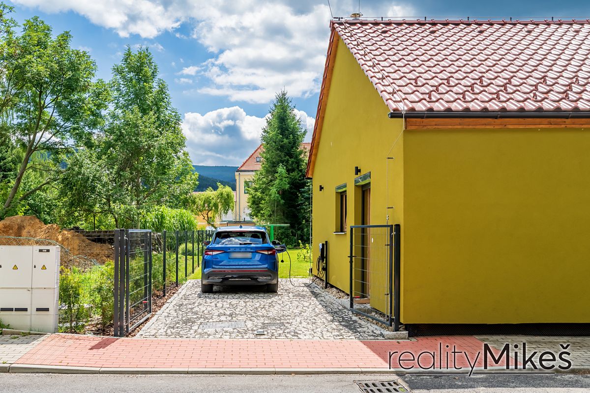 Prodej rodinného domu 95 m², pozemek 779 m² – fotografie 5