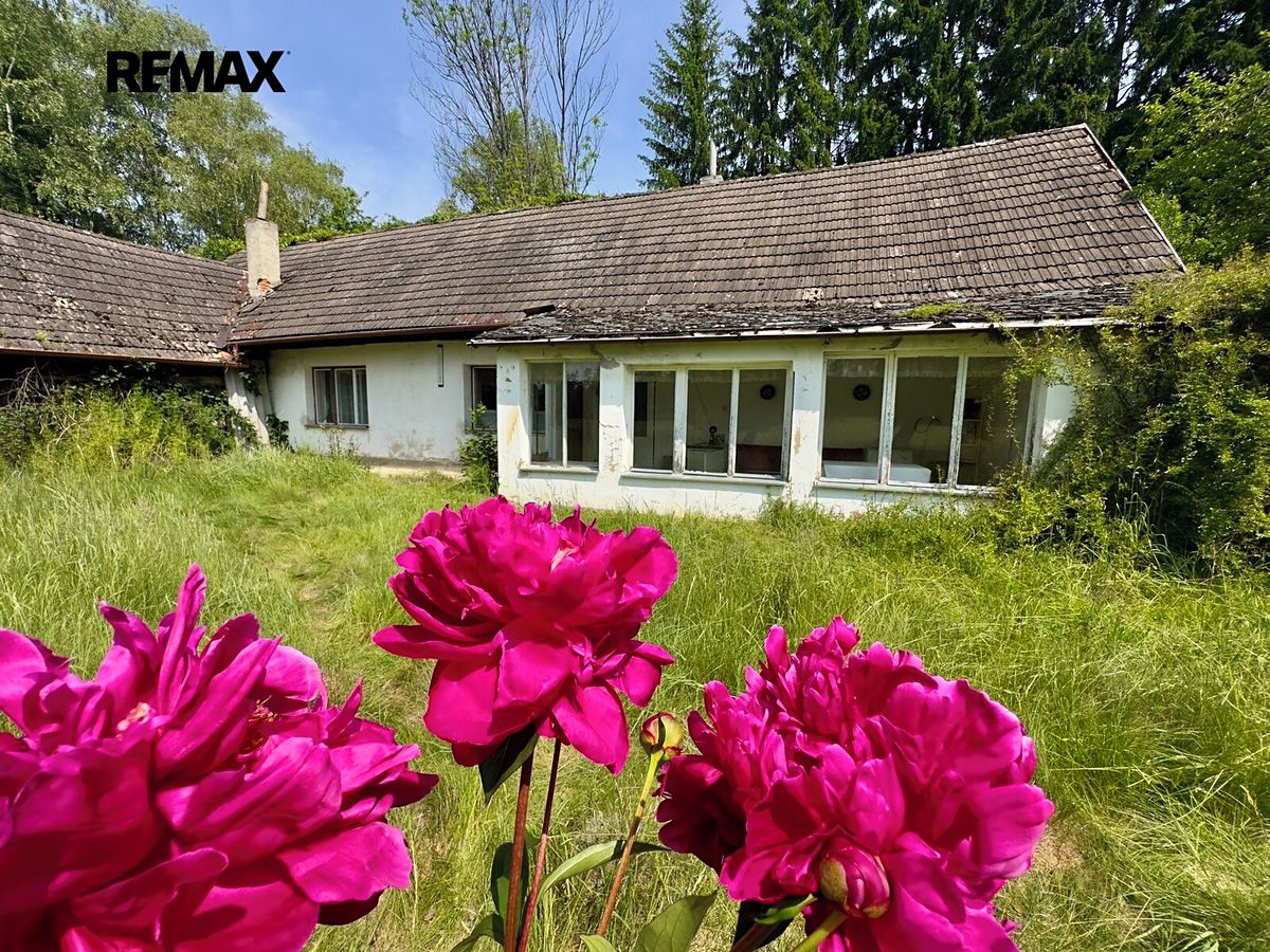 Prodej rodinného domu 100 m², pozemek 2638 m²
