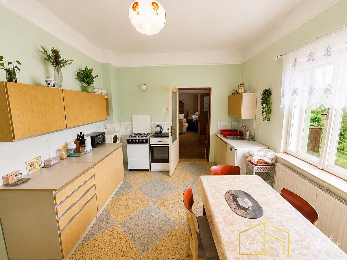 Prodej rodinného domu 90 m², pozemek 754 m² – fotografie 2