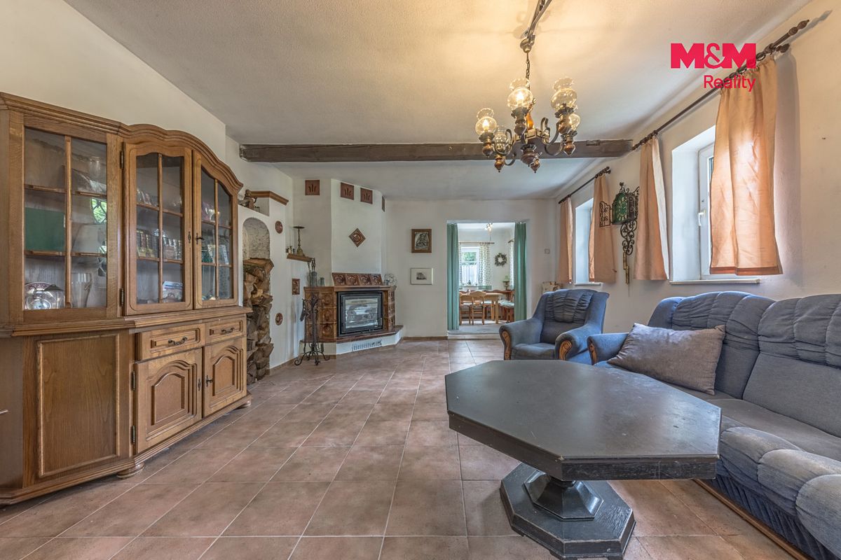 Prodej rodinného domu 140 m², pozemek 1416 m² – fotografie 5