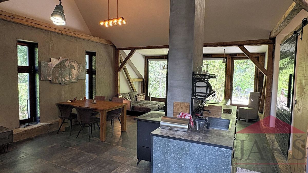 Prodej chalupy 265 m², pozemek 2828 m² – fotografie 2