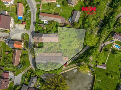Prodej rodinného domu 300 m², pozemek 2458 m²