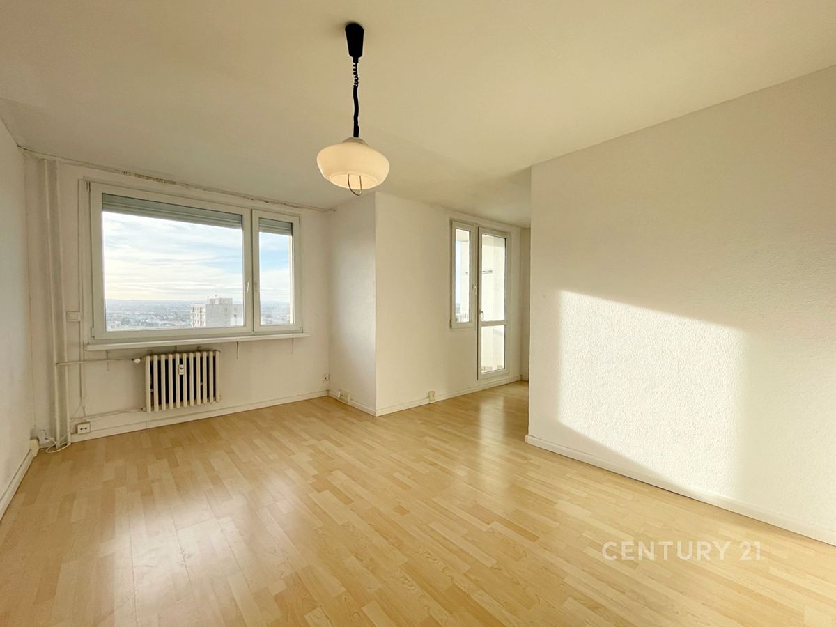 Pronájem bytu 1+1 41 m² – fotografie 2