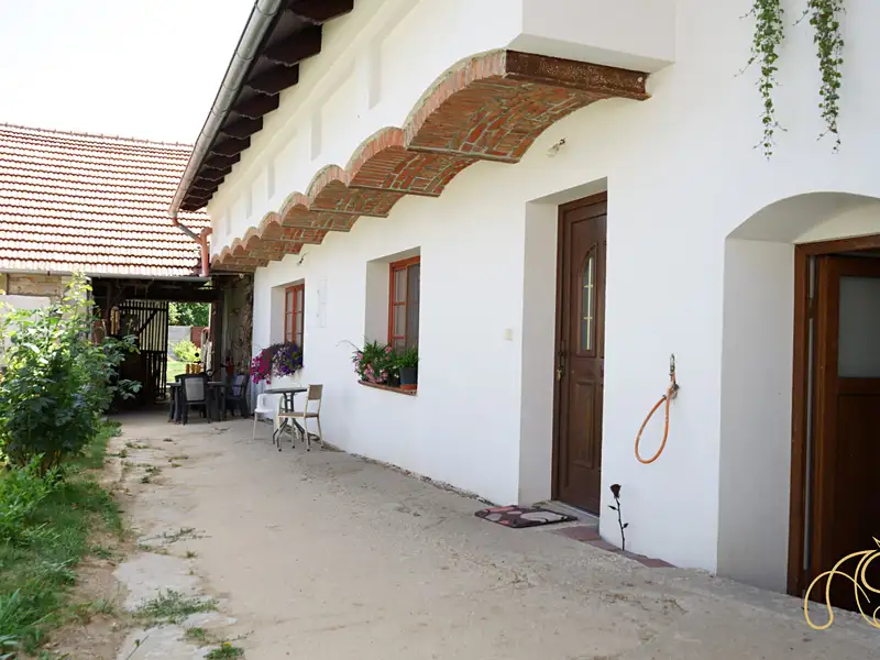 Prodej rodinného domu 188 m², pozemek 803 m², Našiměřice – náhled fotky 1