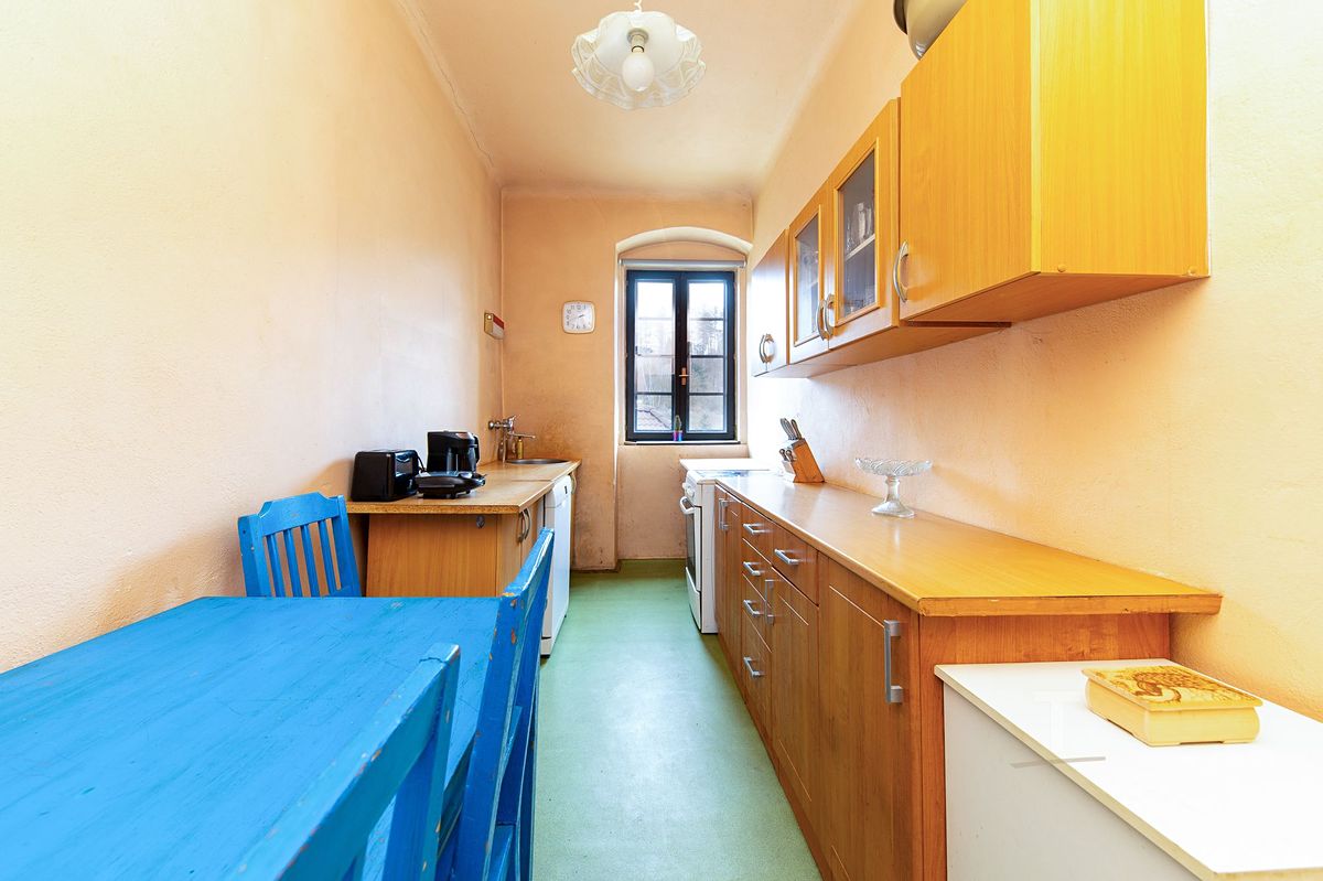 Prodej rodinného domu 258 m², pozemek 991 m² – fotografie 5
