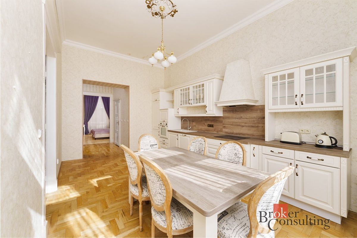 Pronájem bytu 3+1 114 m²