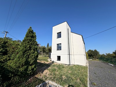 Prodej domu, 140 m² (2 z 73)