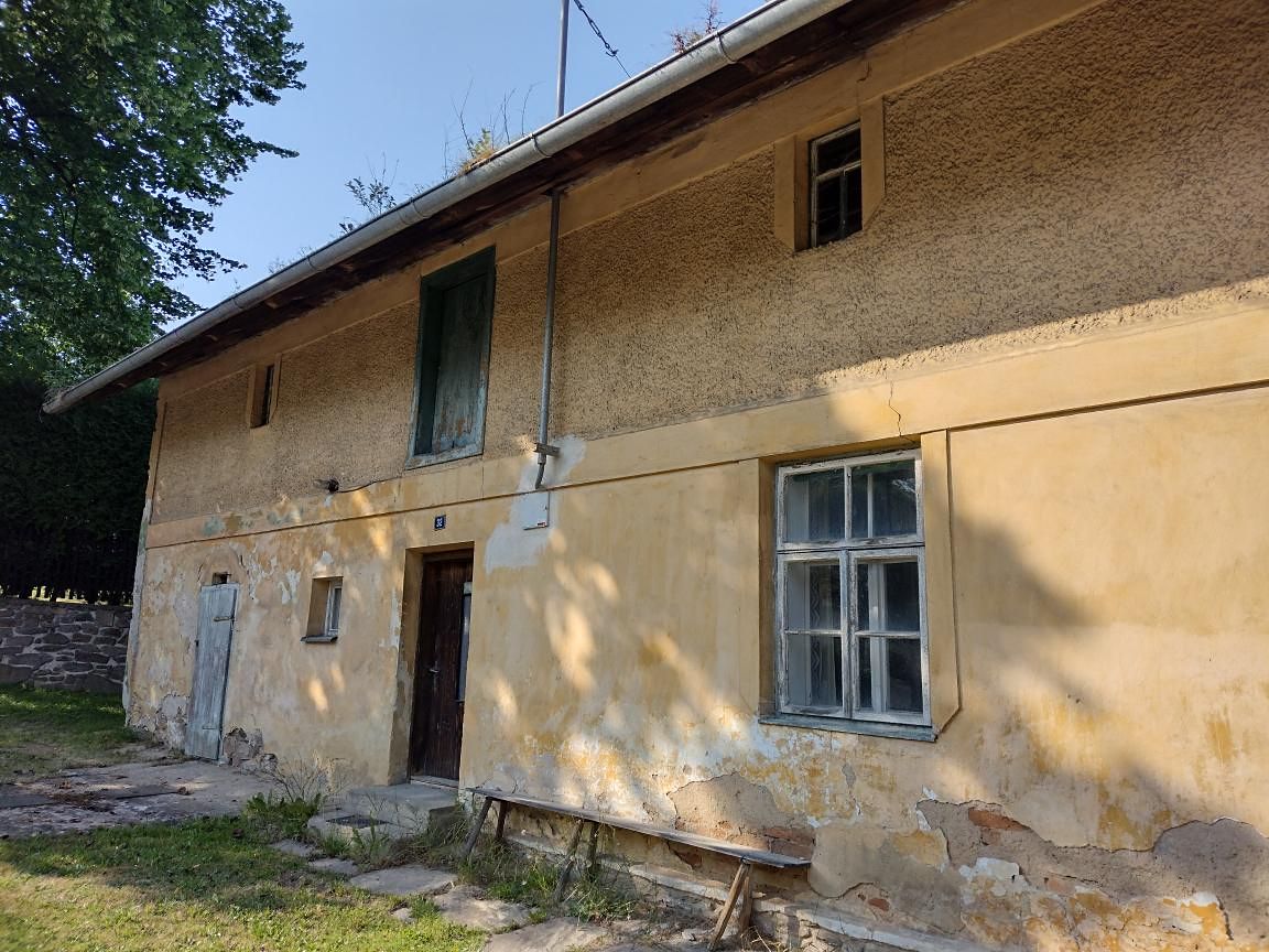 Prodej rodinného domu 172 m², pozemek 1702 m² – fotografie 2