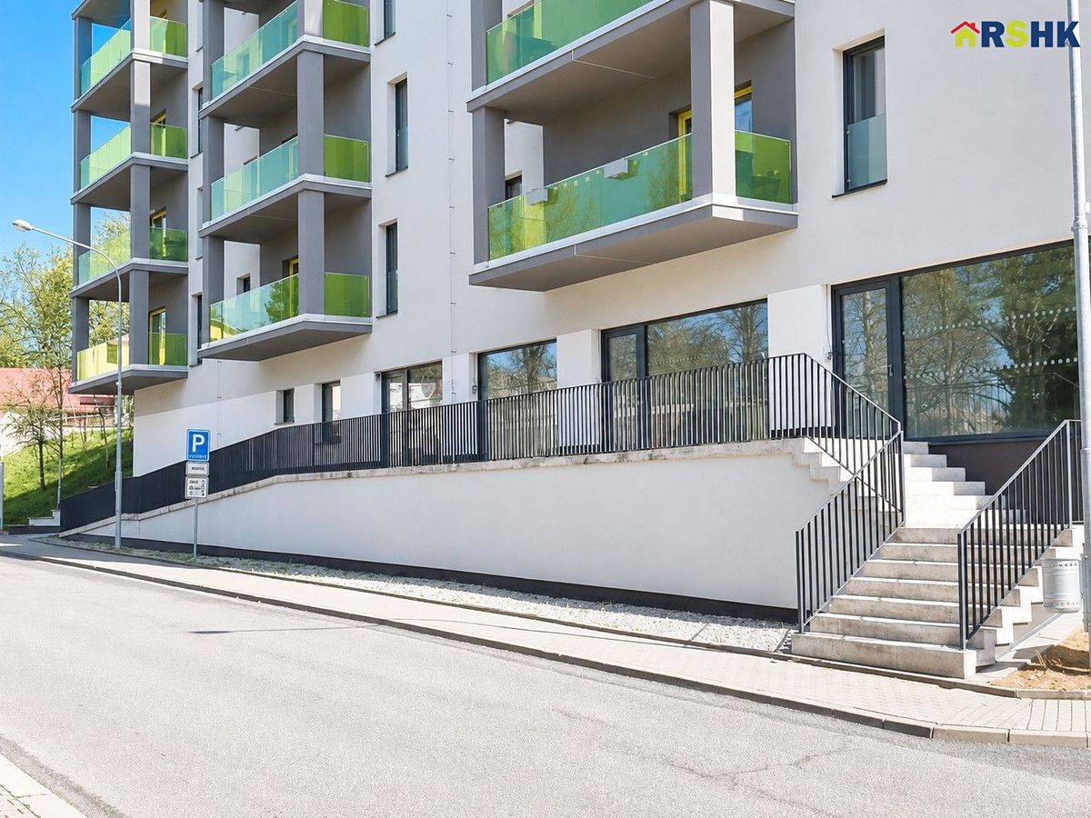 Pronájem obchodního prostoru 40 m² – fotografie 3