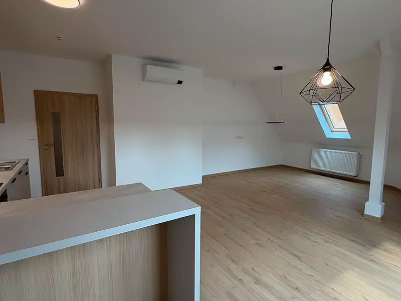 Pronájem bytu 3+kk 94 m², Ústí nad Labem – náhled fotky 3