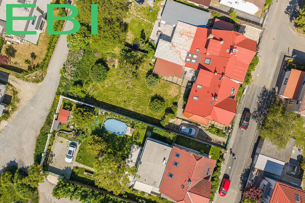 Prodej rodinného domu 160 m², pozemek 680 m² – fotografie 3