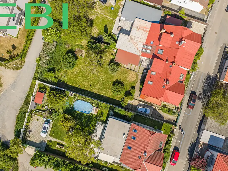 Prodej rodinného domu 160 m², pozemek 680 m², Praha – náhled fotky 3