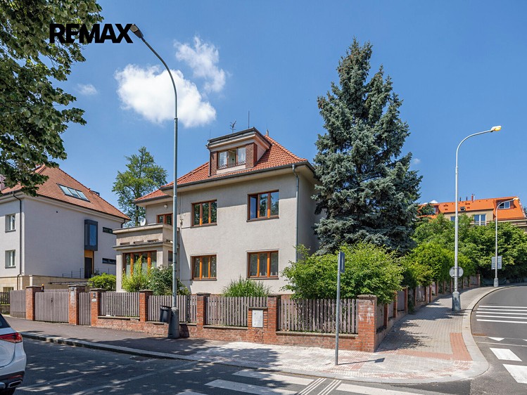 Будинок на продаж, 400 м² (27 з 28)