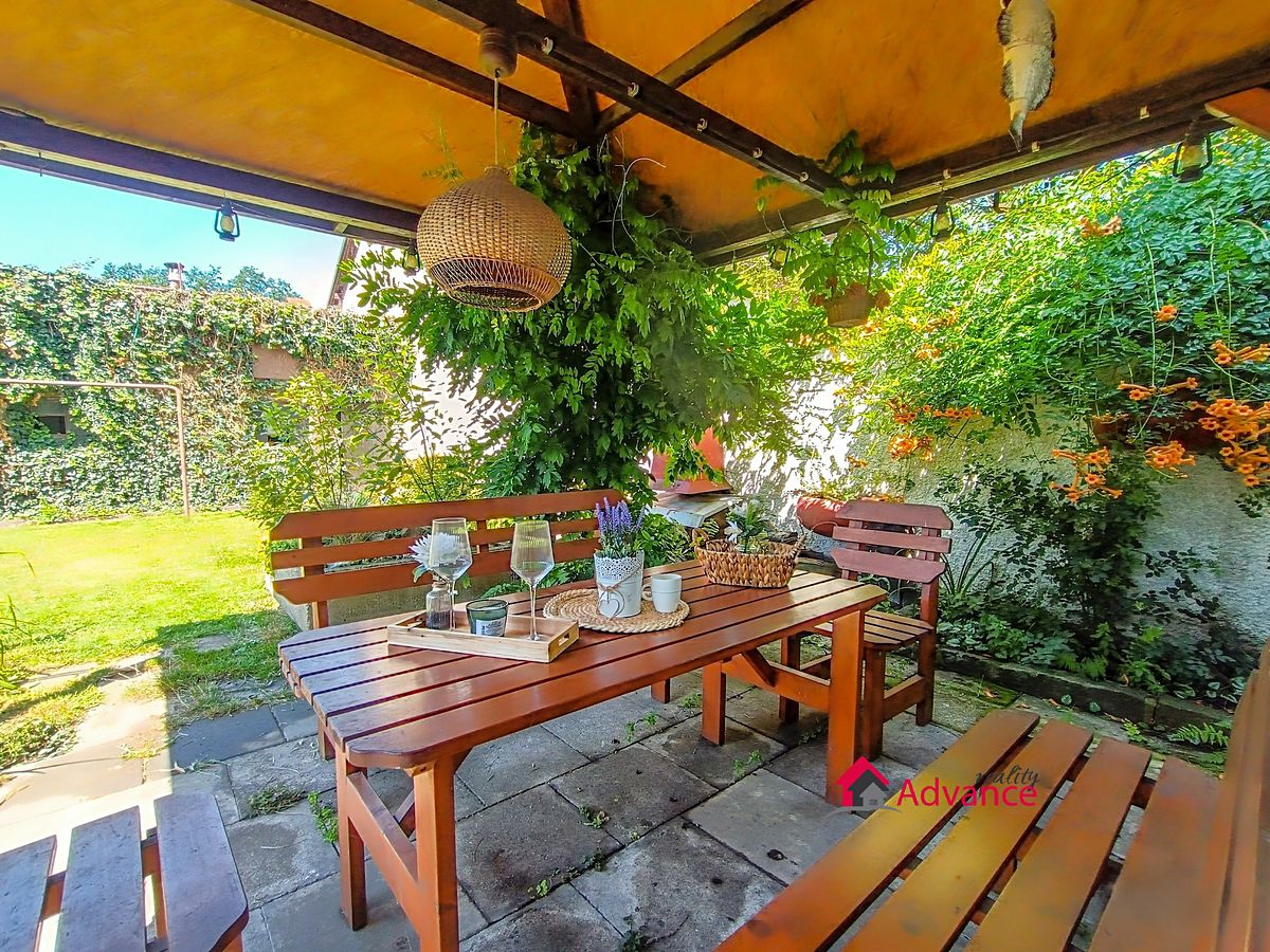 Prodej rodinného domu 170 m², pozemek 993 m² – fotografie 4