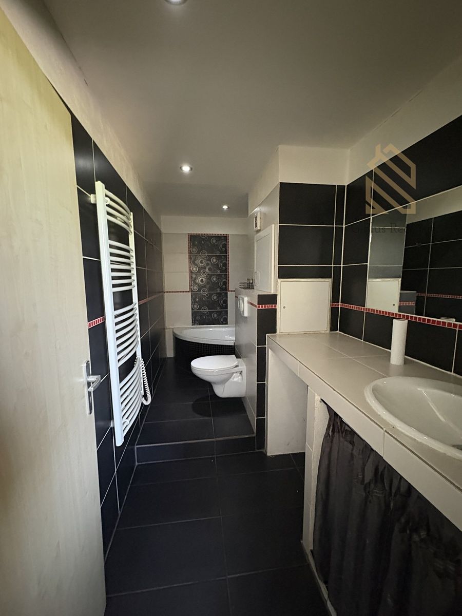 Pronájem bytu 3+1 73 m² – fotografie 2