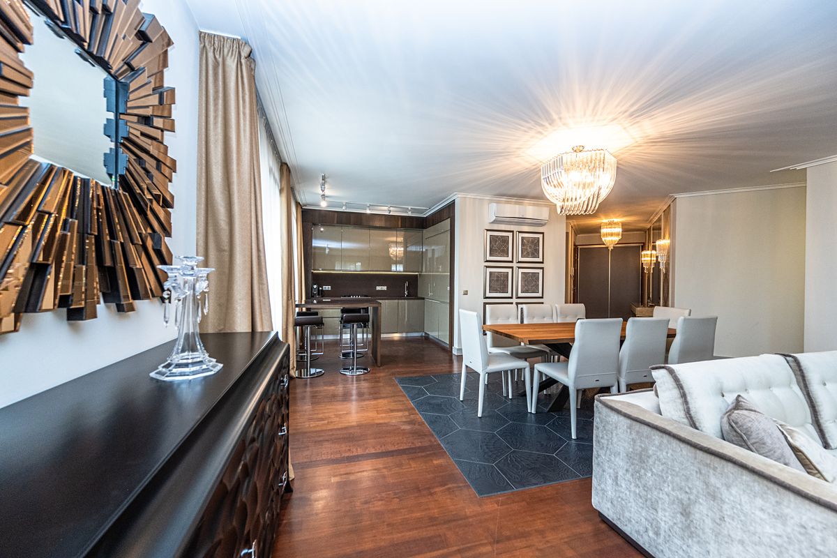 Pronájem bytu 5+kk 193 m²