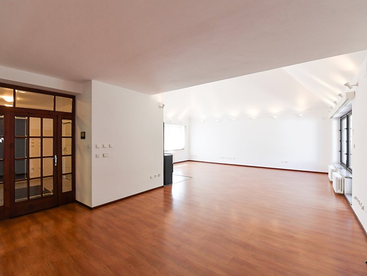 Pronájem komerčního prostoru, 417 m² (6 z 37)