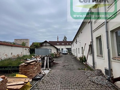 Pronájem komerčního prostoru, 350 m² (3 z 13)
