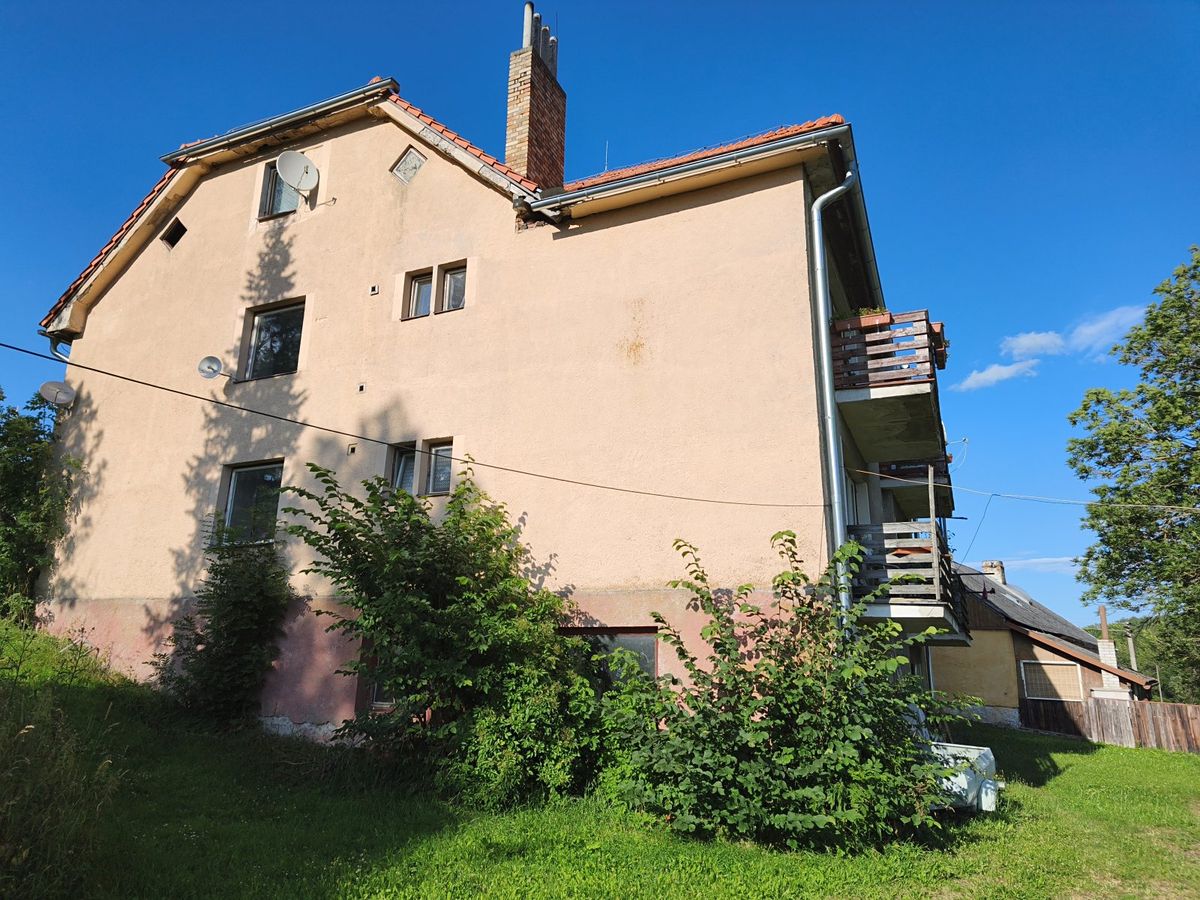 Prodej vícegeneračního domu 325 m², pozemek 511 m² – fotografie 3