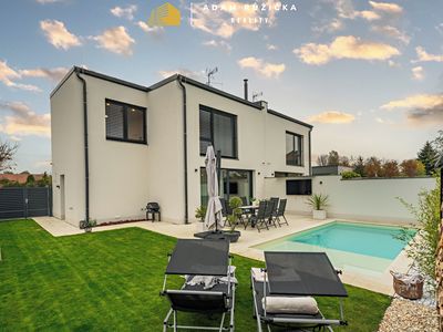 Pronájem rodinného domu 137 m², pozemek 303 m²