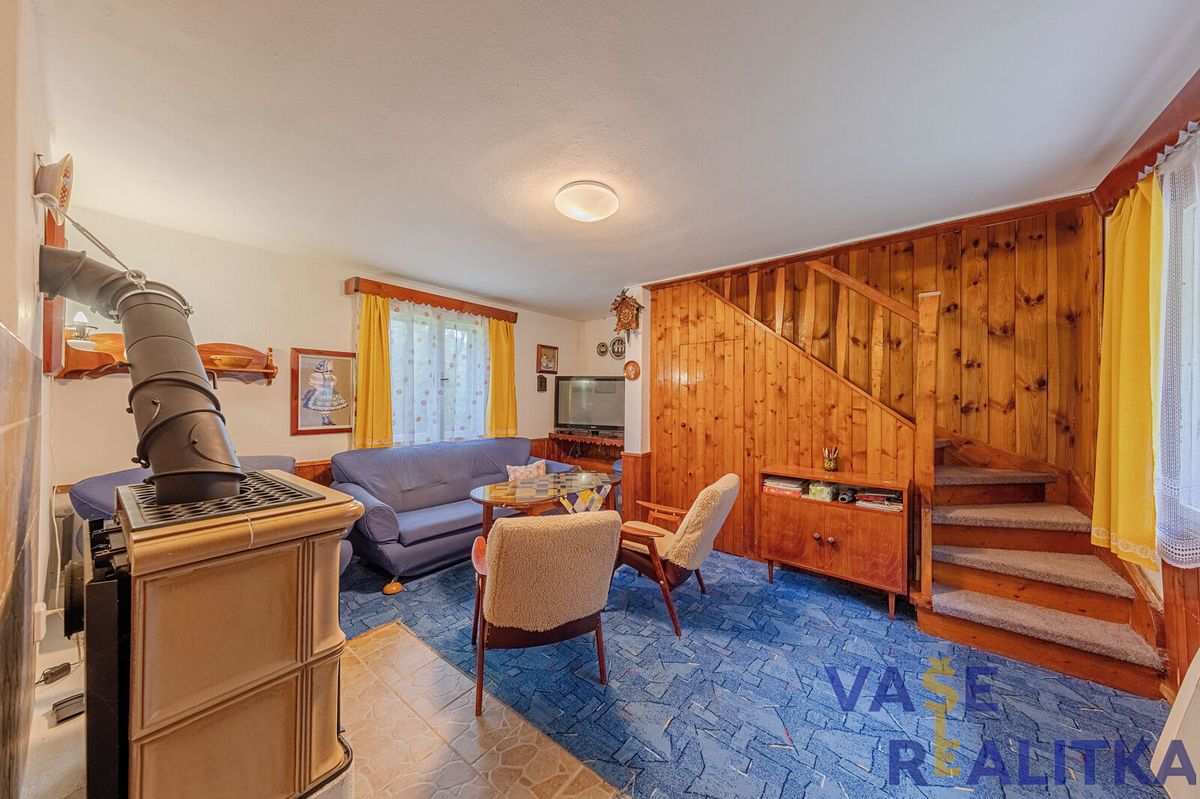 Prodej rodinného domu 103 m², pozemek 28447 m² – fotografie 2