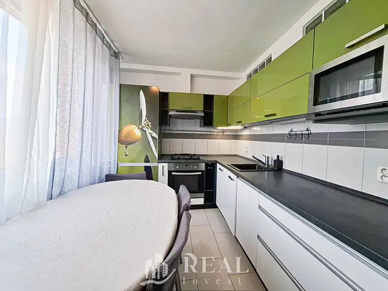 Prodej bytu 3+1 78 m², Chomutov – náhled fotky 2