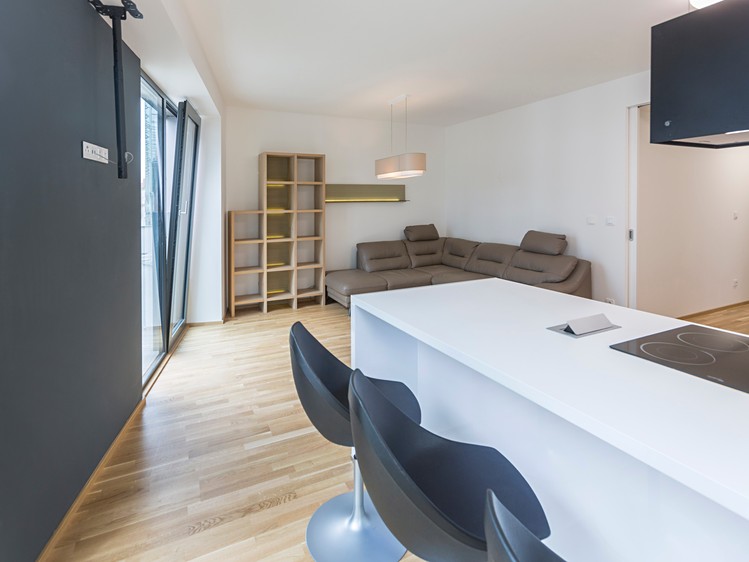 Квартира 2+kk в оренду, 60 м² (3 з 13)