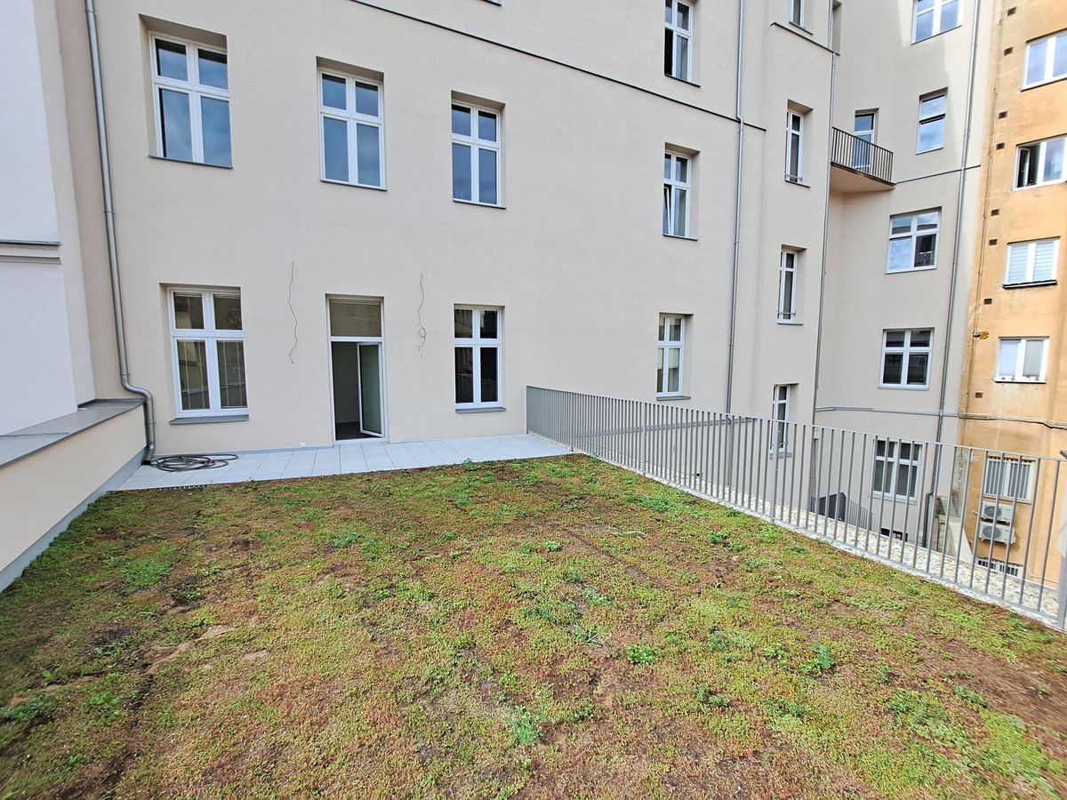 Pronájem bytu 1+kk 38 m²