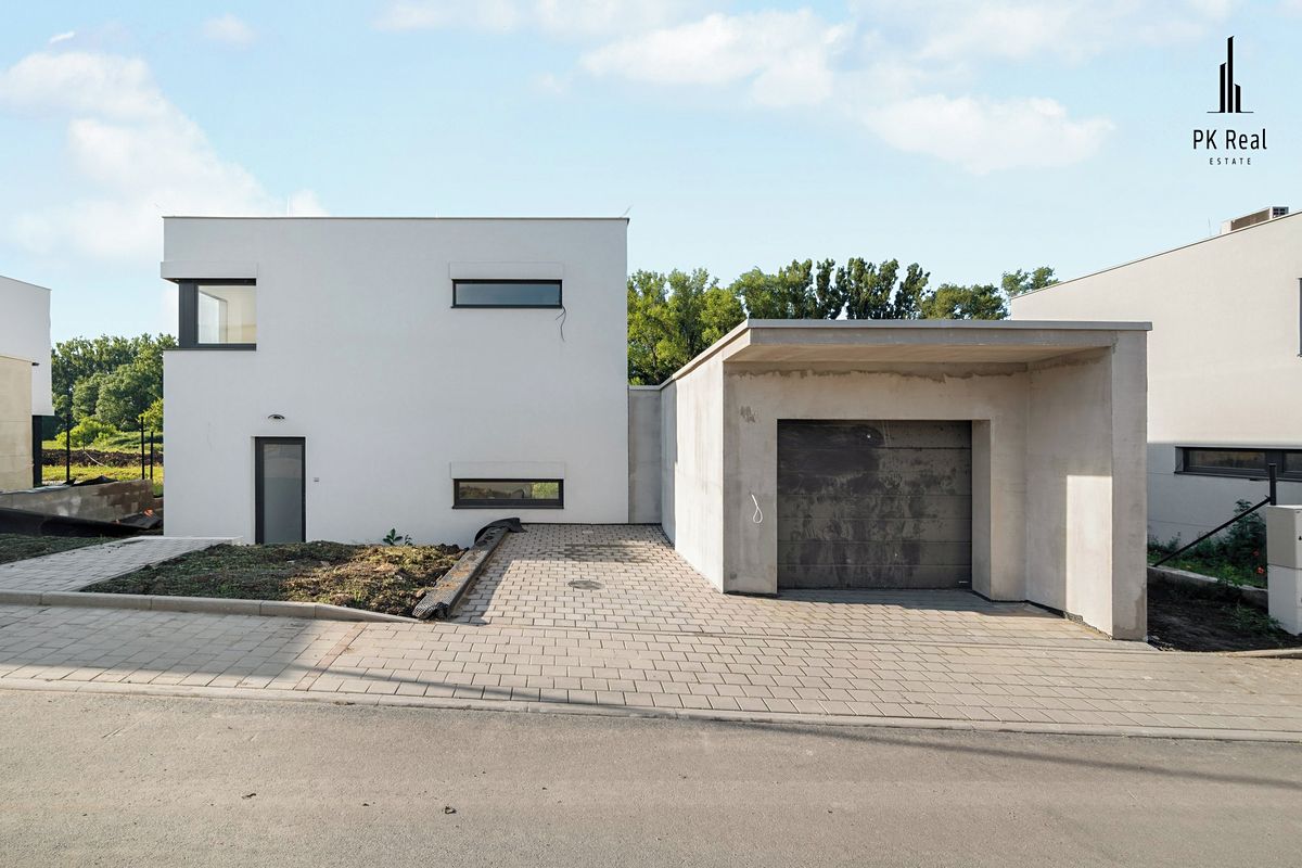Prodej rodinného domu 136 m², pozemek 306 m² – fotografie 2