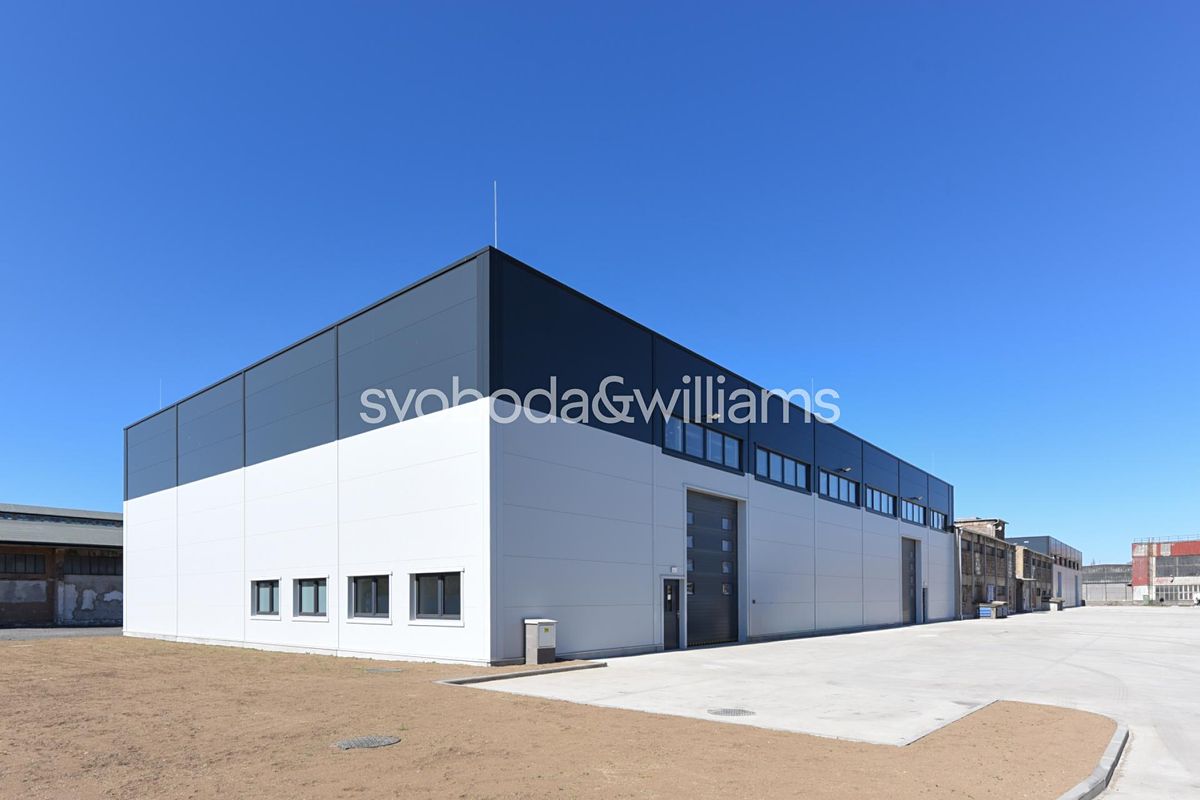 Pronájem skladového prostoru 1026 m², Kladno – fotka 1 z 3