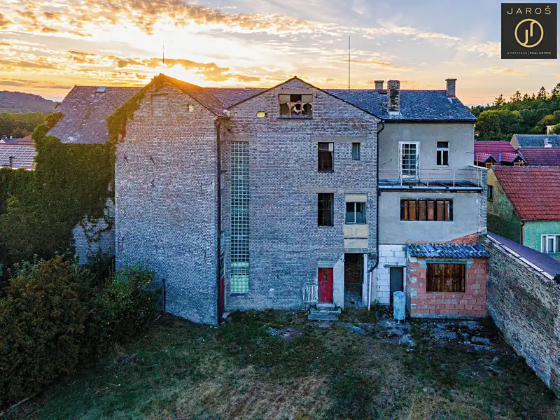 Prodej rodinného domu 400 m², pozemek 1226 m², Malé Kyšice – náhled fotky 1