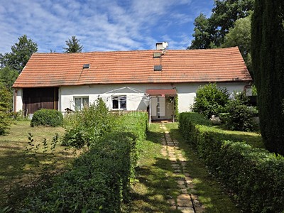 Prodej  rodinného domu 2 336 m², pozemek 2 336 m²