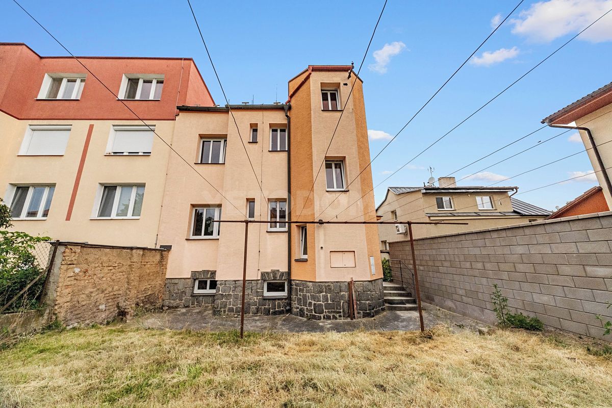 Prodej rodinného domu 210 m², pozemek 356 m² – fotografie 4