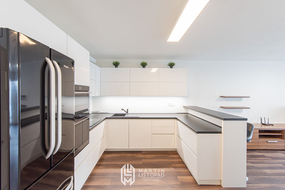 Pronájem bytu 3+kk 89 m² – fotografie 4