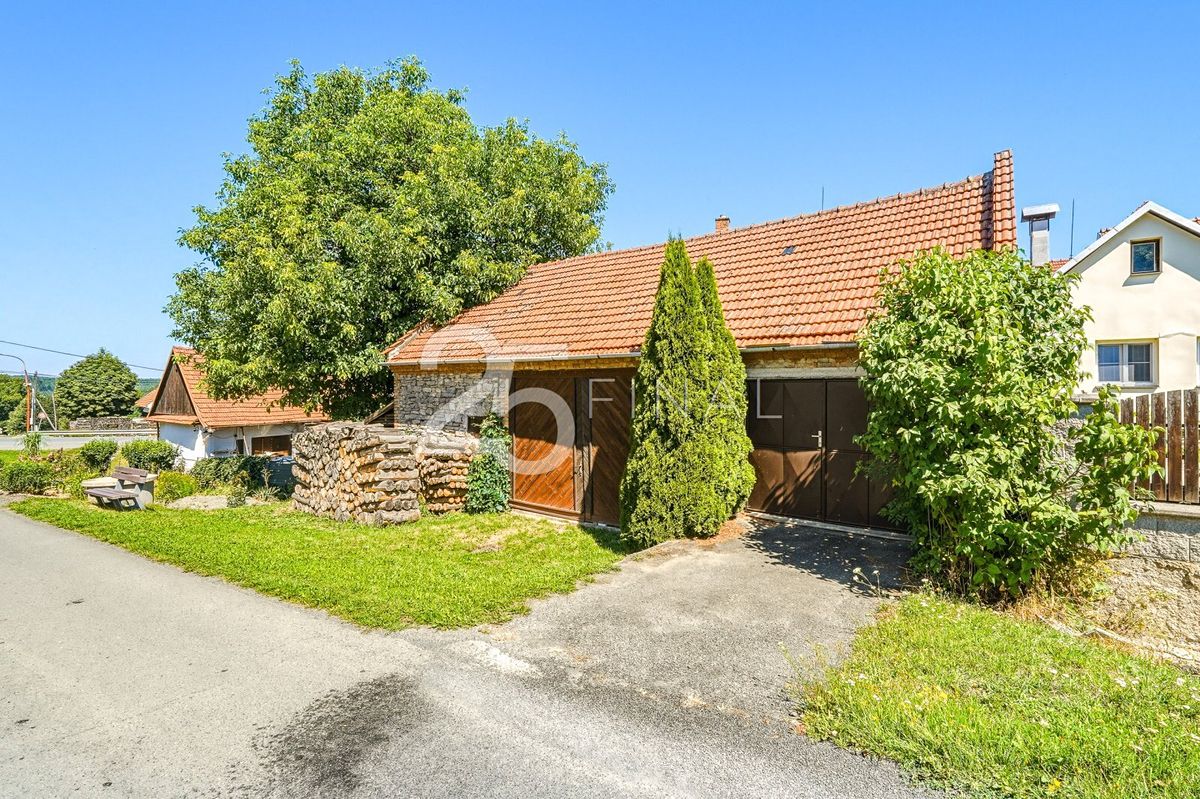 Prodej rodinného domu 160 m², pozemek 398 m² – fotografie 4
