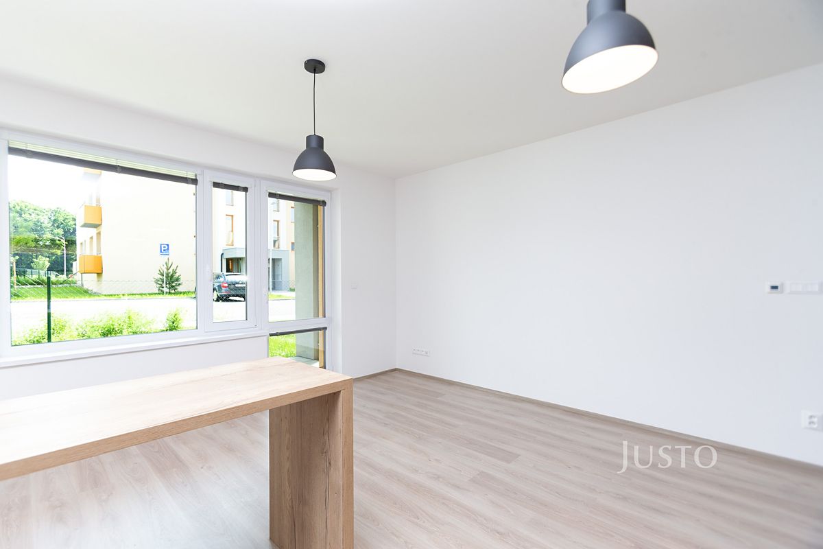Pronájem bytu 2+kk 54 m² – fotografie 4