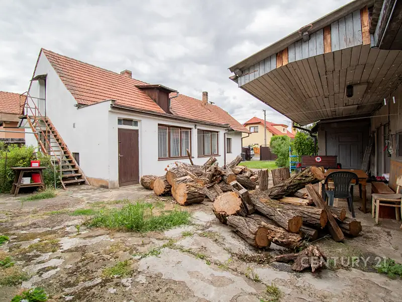 Prodej rodinného domu 105 m², pozemek 1000 m², Hořín – náhled fotky 2