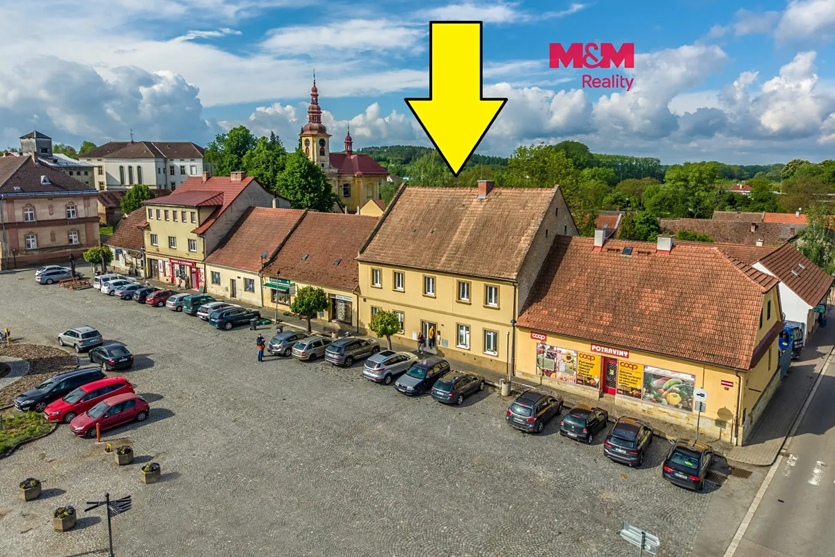 Prodej rodinného domu 230 m², pozemek 915 m²