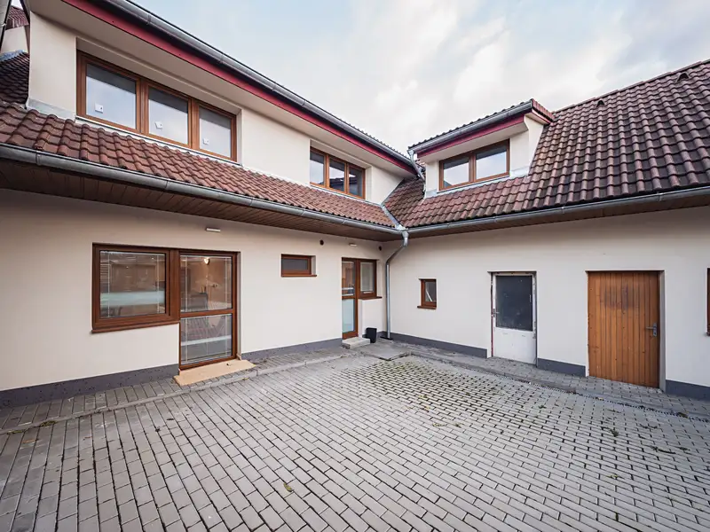 Pronájem bytu 3+kk 70 m², Fryšták – náhled fotky 2