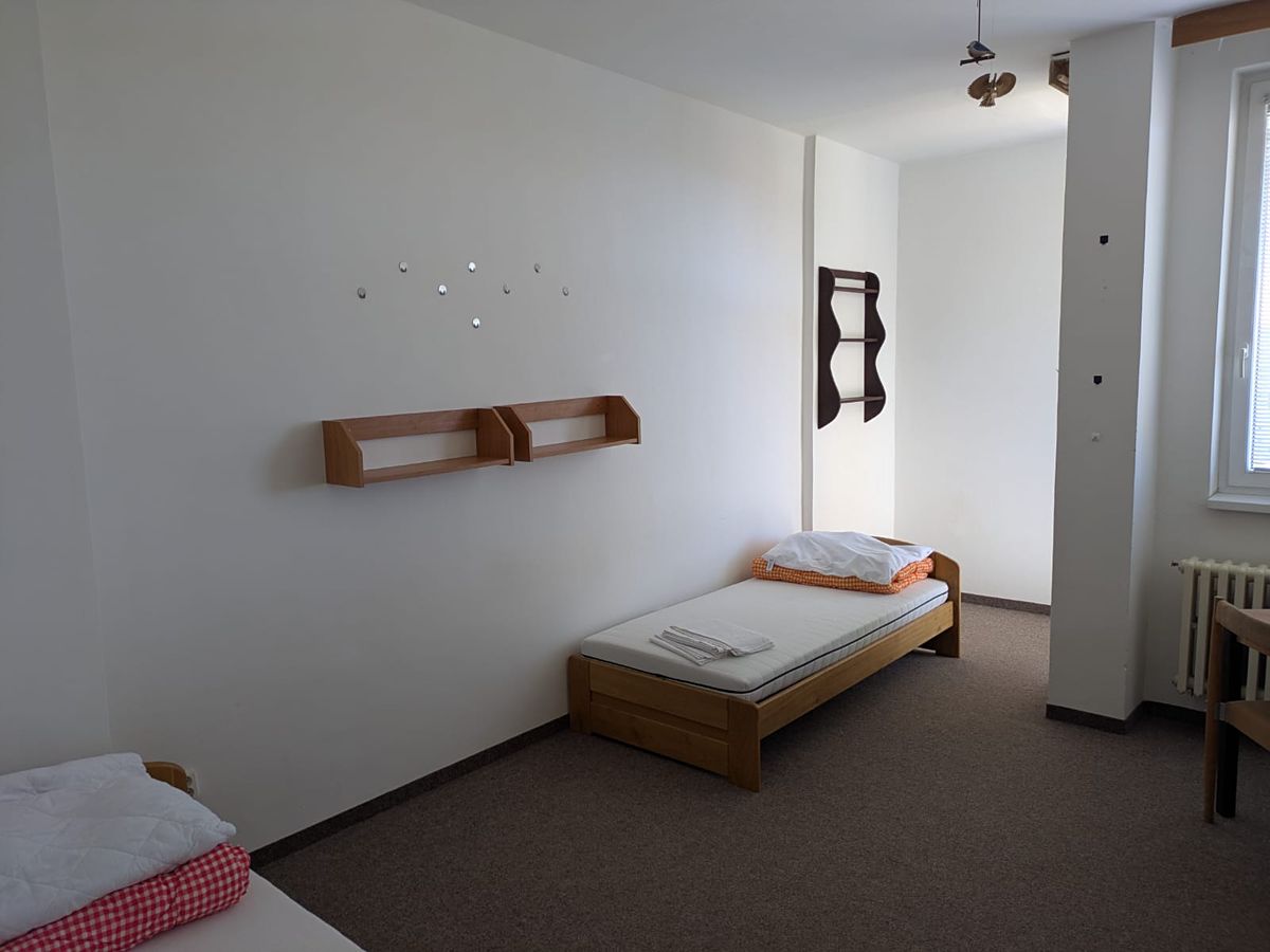 Pronájem bytu pokoje 15 m²